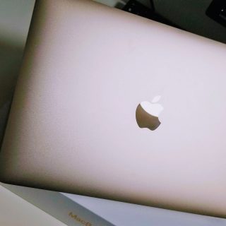 MacBook12インチ2017年モデルを購入。メイン端末に。