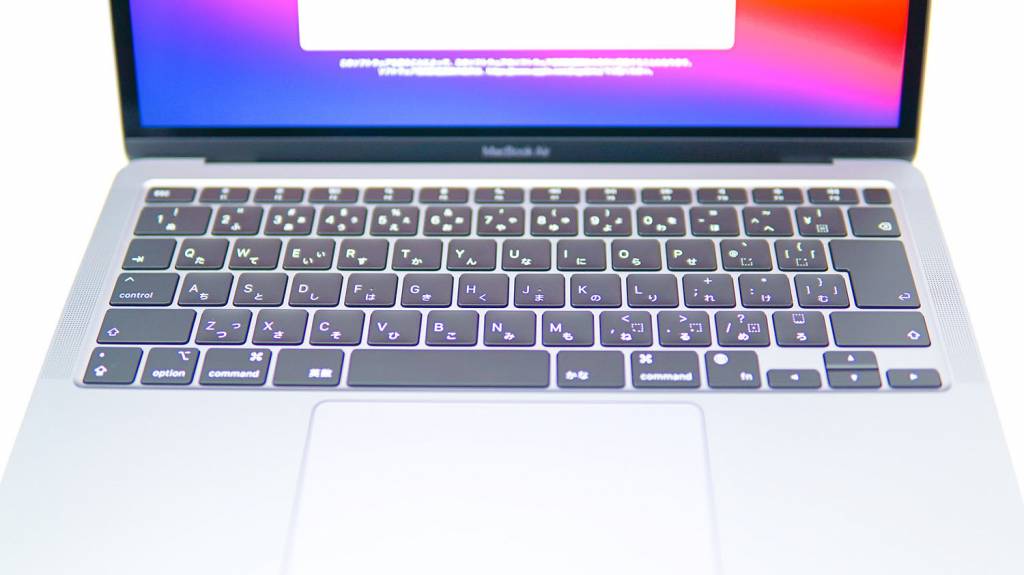 MacBookAirM1（2020）のキーボードはシザー式