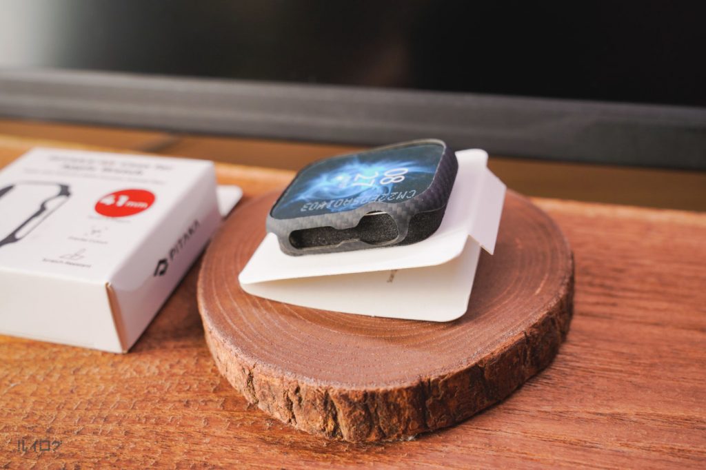 PITAKA Air Case for Apple Watch のパッケージを開封