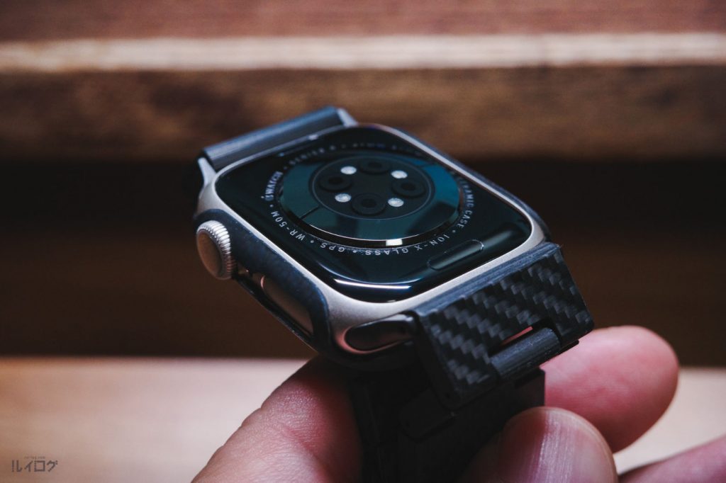 PITAKA Air Case for Apple Watch をAppleWatch8へ装着