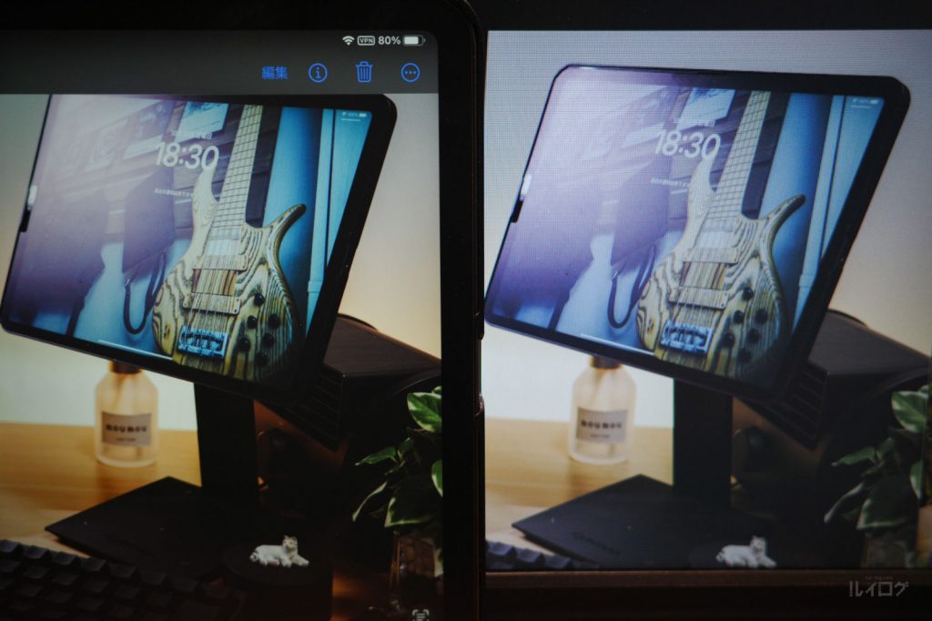 iPad Pro11 M1（左）とMacBookクラムシェルモードに接続した外付けディスプレイ（右）