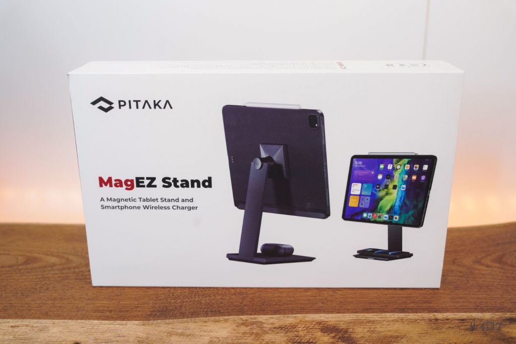 PITAKA MagEZ Stand iPadスタンドのパッケージ