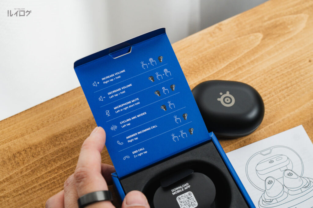 SteelSeries Arctis GameBuds ゲーミングイヤホンのパッケージにプリントしてある使い方説明