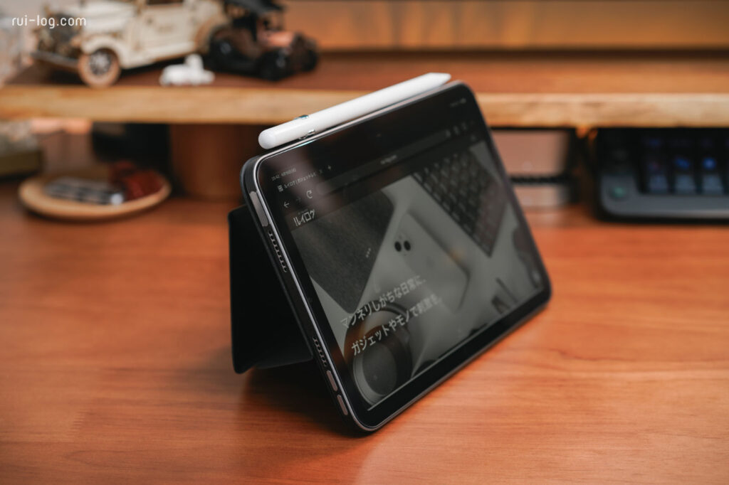 MOFTダイナミックフォリオをiPad mini7へ装着した状態