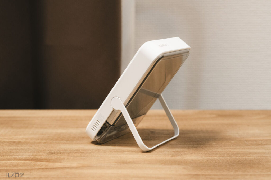 SHARGE ICEMAG 2 ワイヤレス充電器はスタンドで立てられる