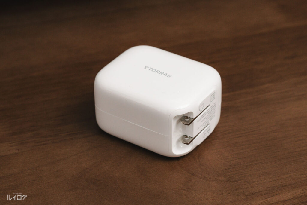 TORRAS 自動巻取り式充電器40W