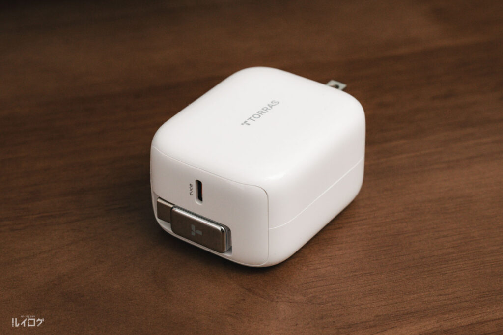 TORRAS 自動巻取り式充電器40W