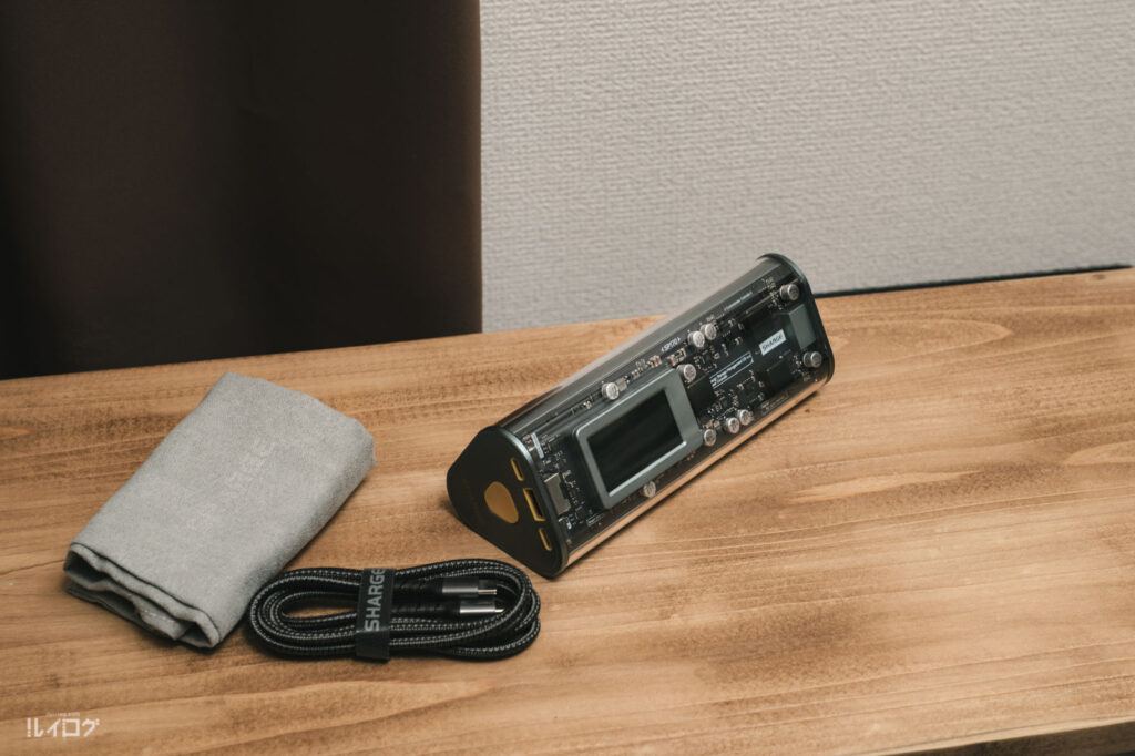 SHARGE Shargeek 170 モバイルバッテリーと同梱ケーブルとトラベルポーチ