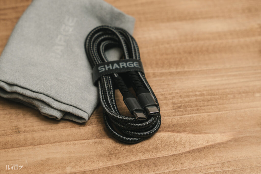 SHARGE Shargeek 170 モバイルバッテリー付属のUSB-Cケーブルとトラベルポーチ