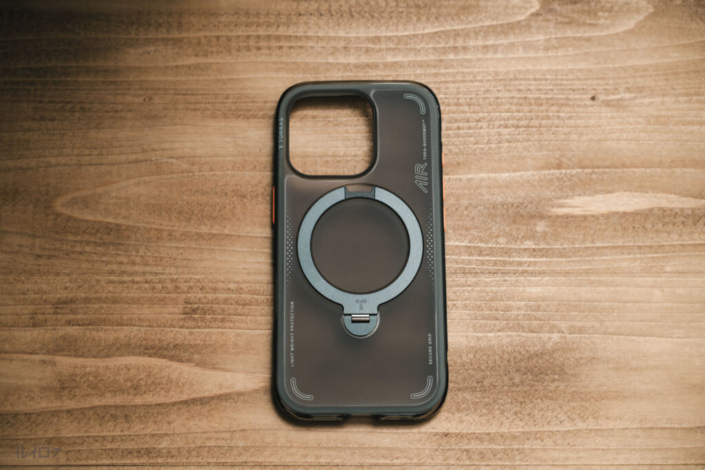 TORRAS Ostand Q3 Air ケース（iPhone16 Pro用）本体