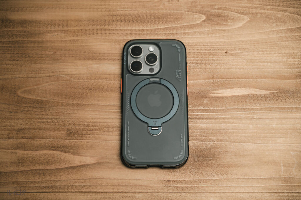 TORRAS Ostand Q3 Air ケースをiPhone16 Proへ装着