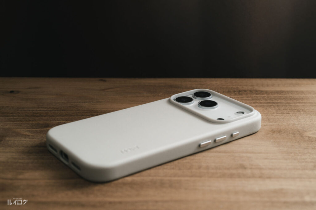 MOFT iPhone17シリーズ対応MOVASケースをiPhone17Proへ装着