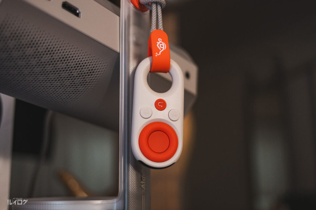 XGIMI Aladdin Poca Laser の小さいリモコン