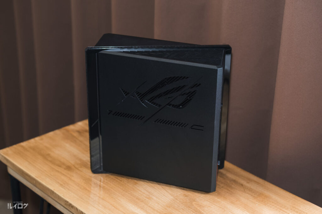 ゲーマー向けWi-Fi7対応ゲーミングルーター「ROG Strix GS-BE7200X」本体