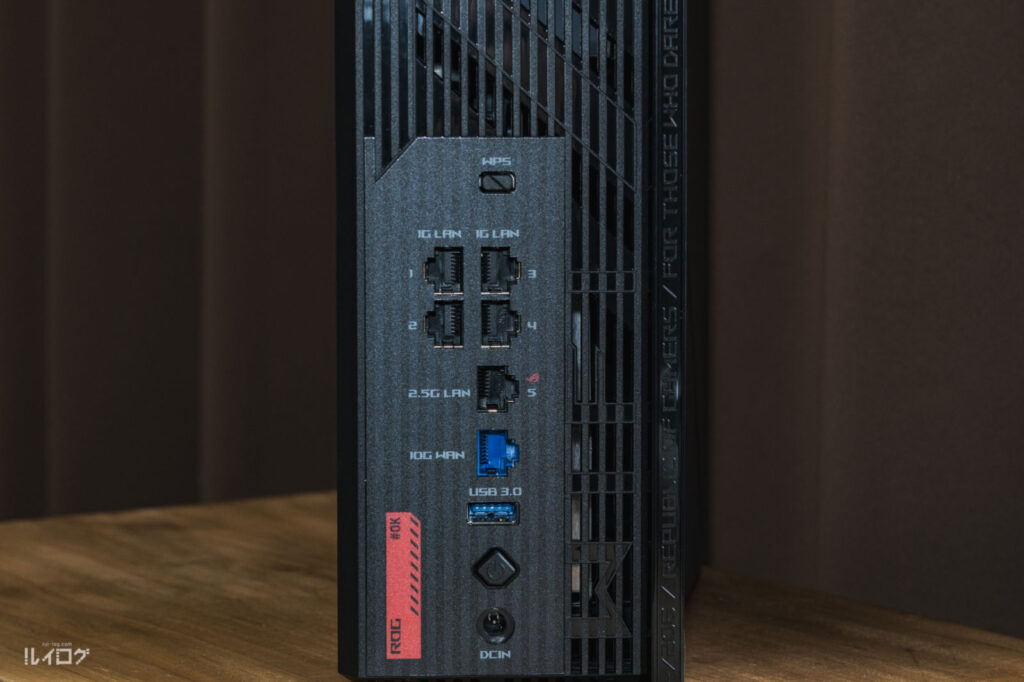 ゲーマー向けWi-Fi7対応ゲーミングルーター「ROG Strix GS-BE7200X」本体背面