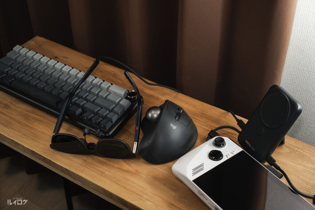 XREAL Neo と XREAL 1S とROG Allyとキーボードで軽い作業をする