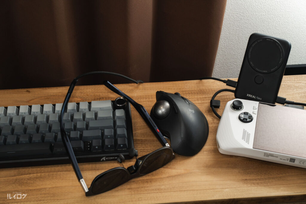 XREAL Neo と XREAL 1S とROG Allyとキーボードで軽い作業をする