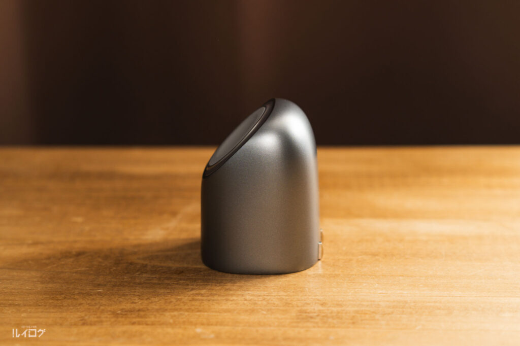 2-in-1なTORRAS Flasheye マルチ充電器