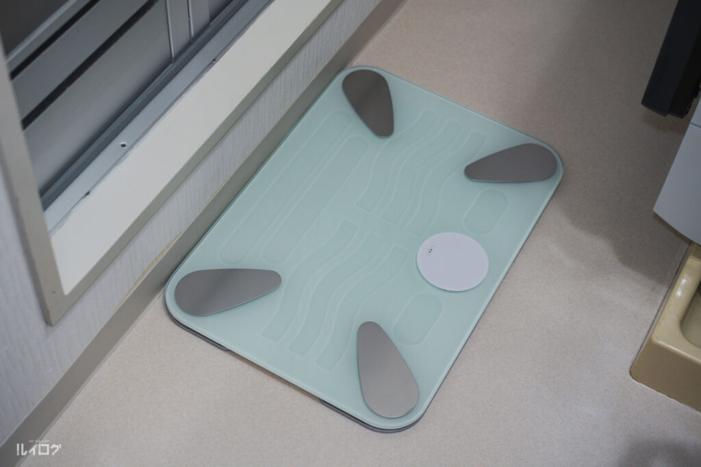 体重も体組成も簡単自動計測できるSmart Bath Mat本体