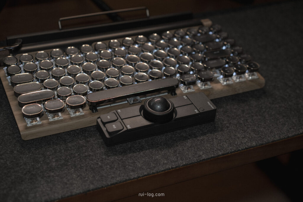 Keychron Nape Proを利用したルイログのデスクセットアップ