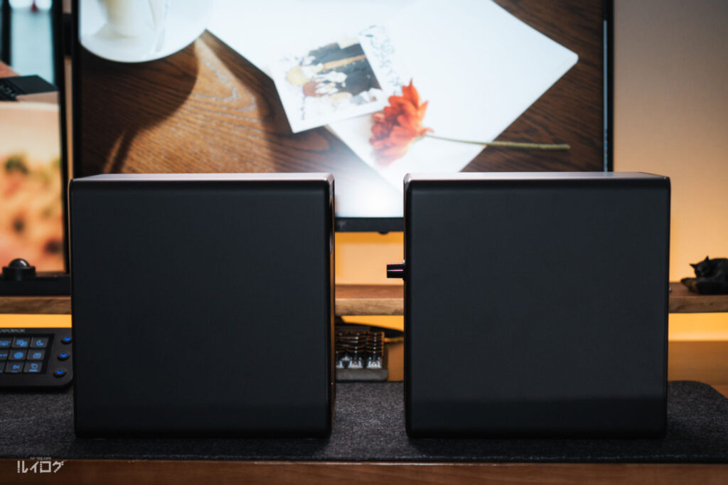 Edifier M90 本体側面