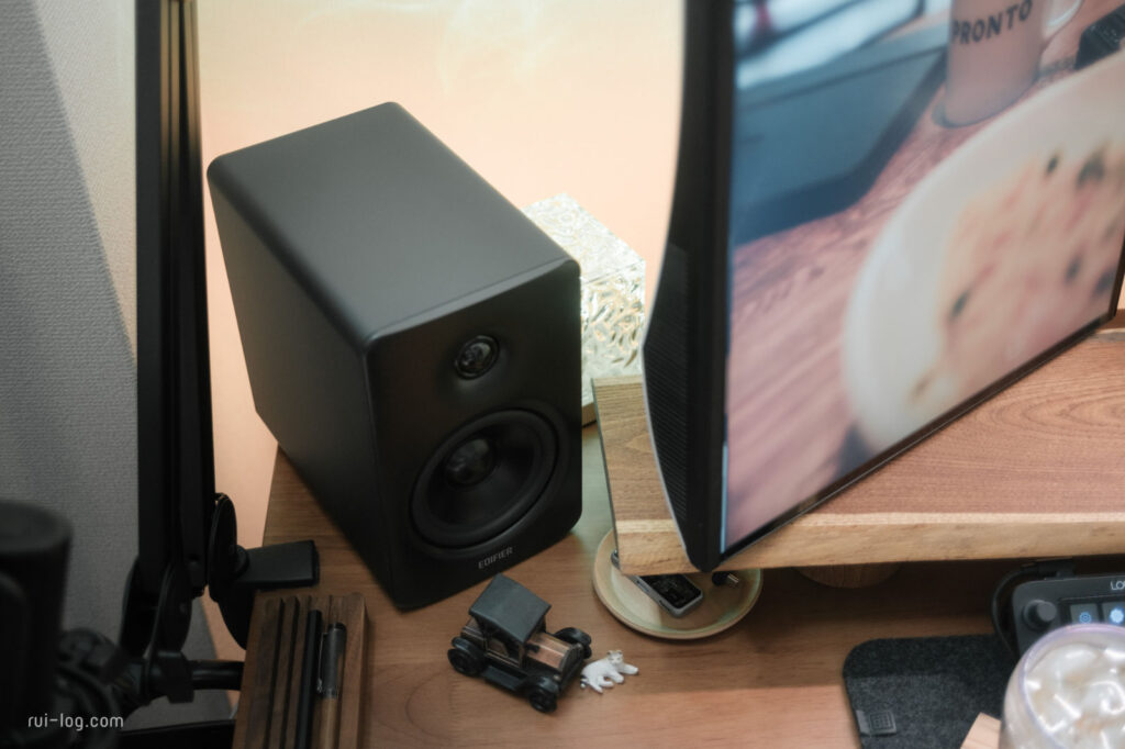 Edifier M90 を導入したルイログデスクセットアップ