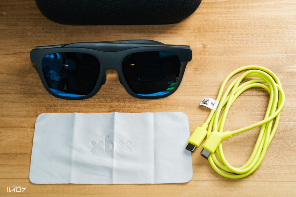 xbx a01+本体とケーブルとクロス